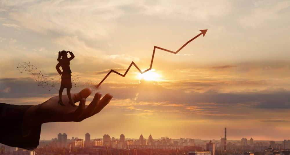 Imagen utilizada en la entrada de Chapa Cambio sobre inversiones a largo plazo, mostrando a una persona contemplando un gráfico ascendente en el horizonte, representando el crecimiento sostenido y las estrategias de inversión que apuntan al éxito financiero en el futuro